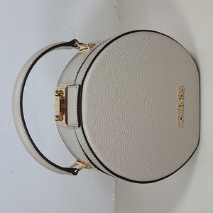 MICHAEL KORS Serena Pebbled Leather Crossbody Bag In Light Sand